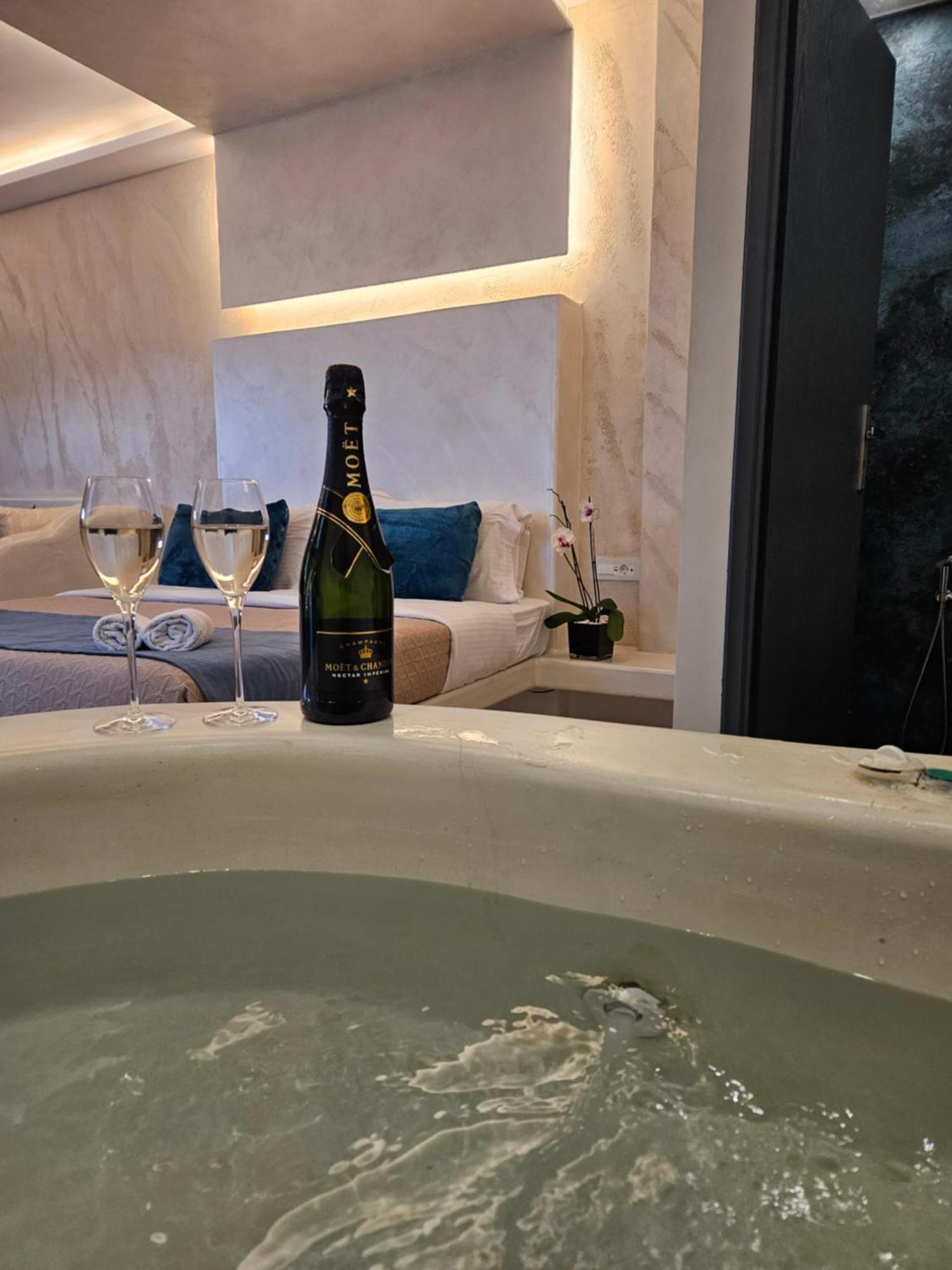 Saint Sin Suites - Adults Only Imerovigli  Zewnętrze zdjęcie